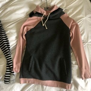 Light pink & textured gray hoodie